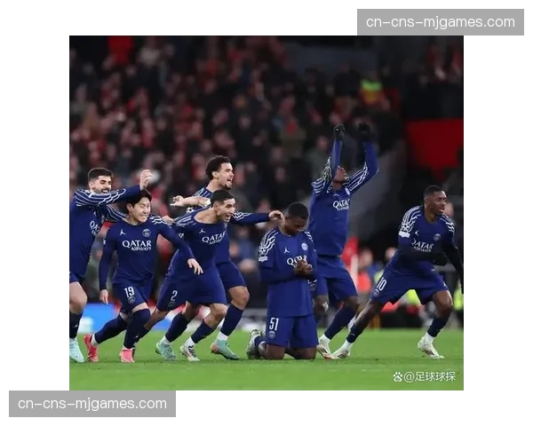 战术复盘：解析巴黎圣日耳曼对阵里昂时使用的“4-2-2-2”窄形中场，及其在压迫中的协同性